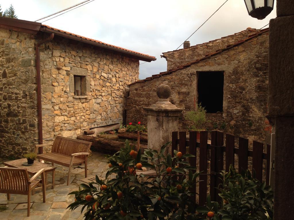 Agriturismo B&B Luna Di Quarazzana In Fivizzano Tuscany Exteriör bild