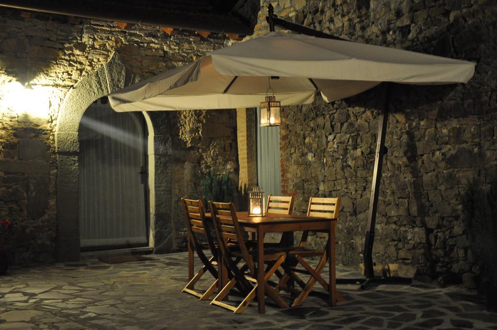 Agriturismo B&B Luna Di Quarazzana In Fivizzano Tuscany Exteriör bild